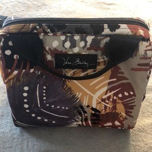 Super cute Vera Bradley lunch bag🤍🤍 Brand new, never used!